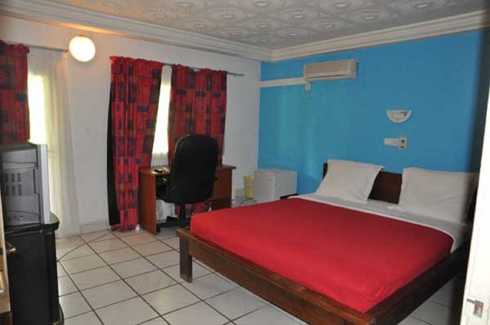 Residence Saint-Jacques Centre Ville Pointe Noire Extérieur photo